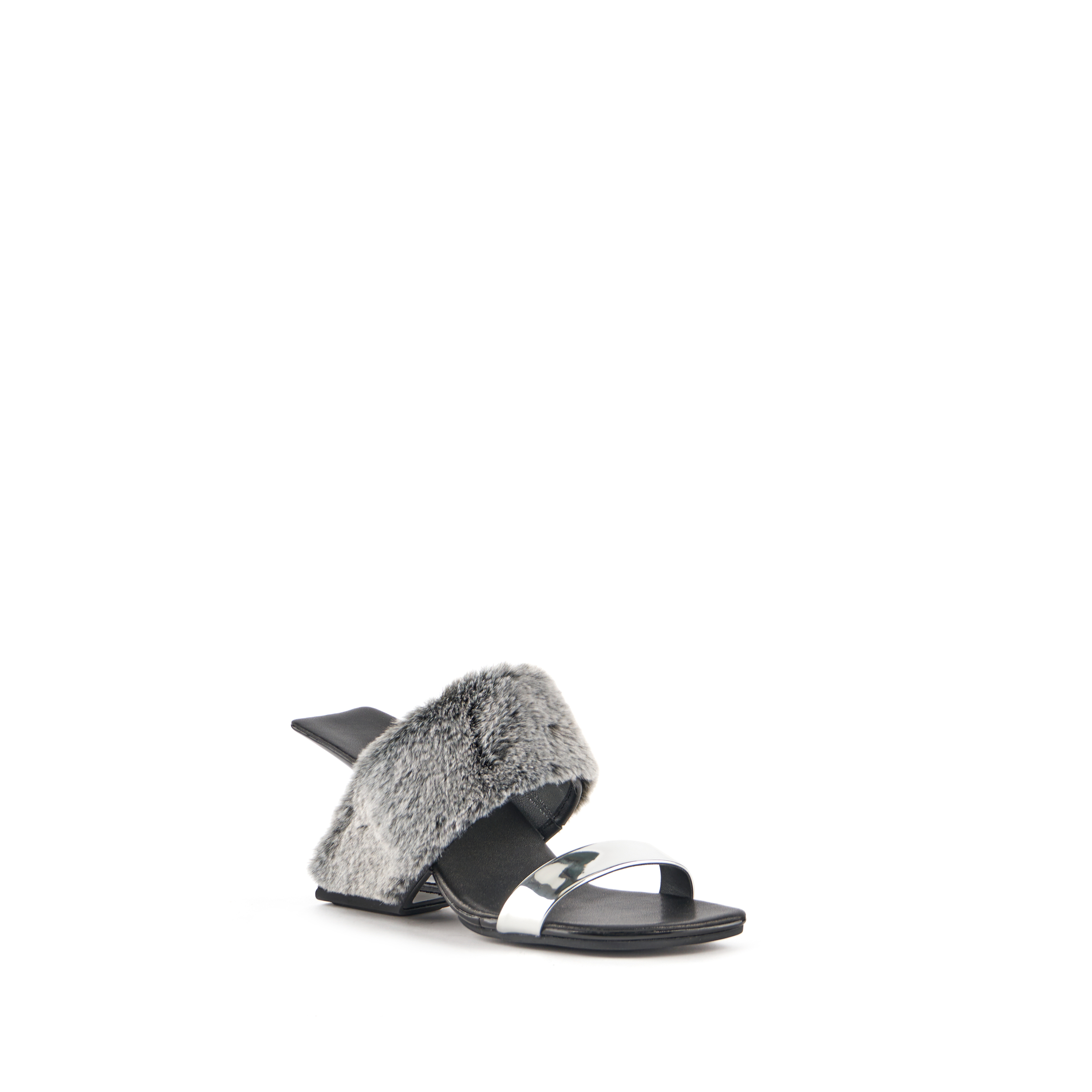 loop-teddy-silver-black-angle-out