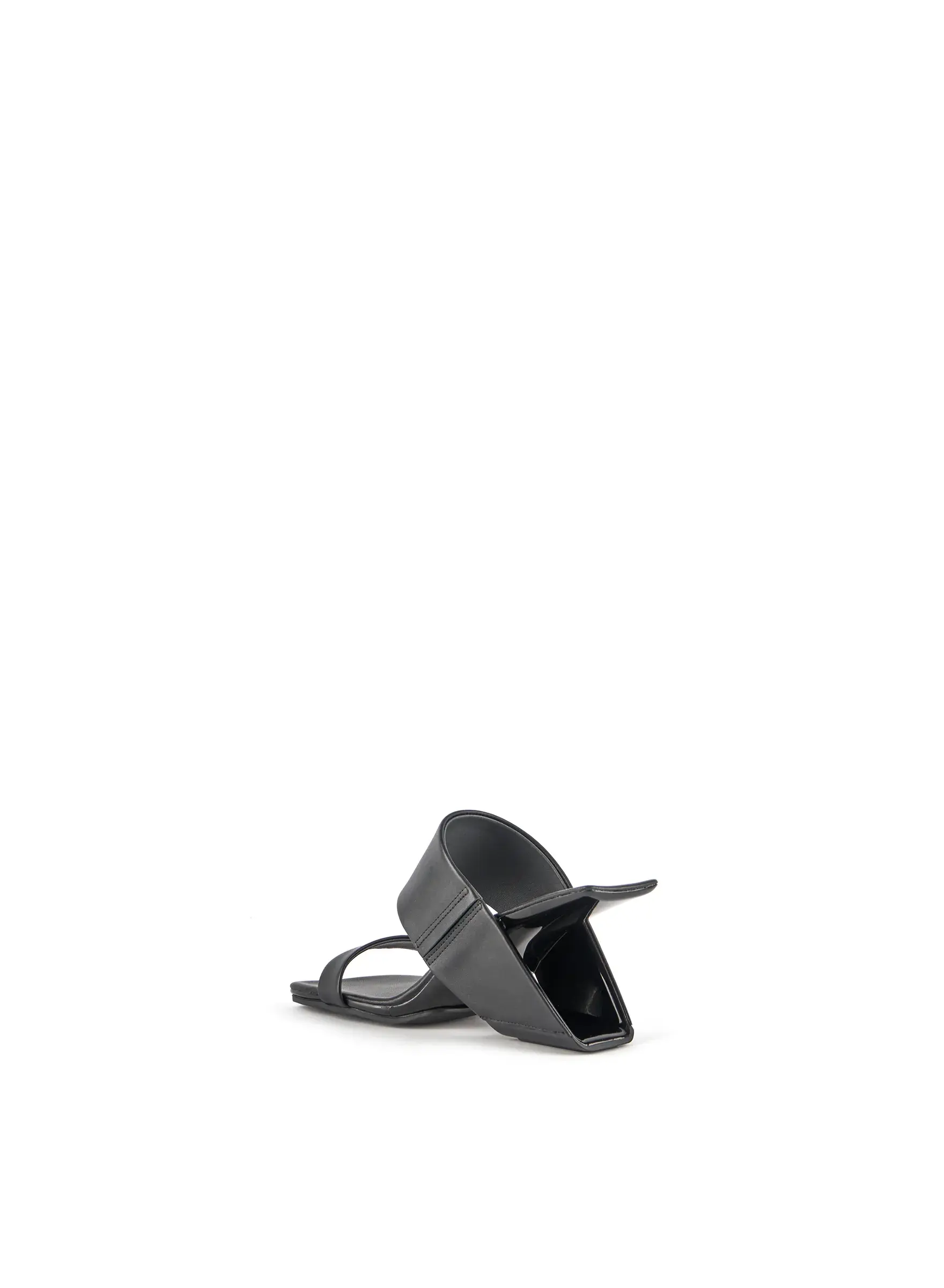 loop-hi-black-angle-in