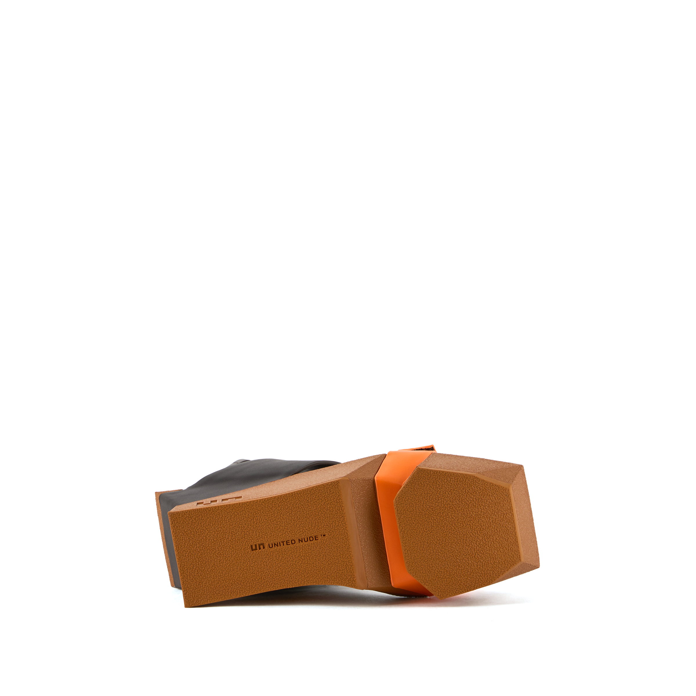 brutt-a-amber-glow-bottom