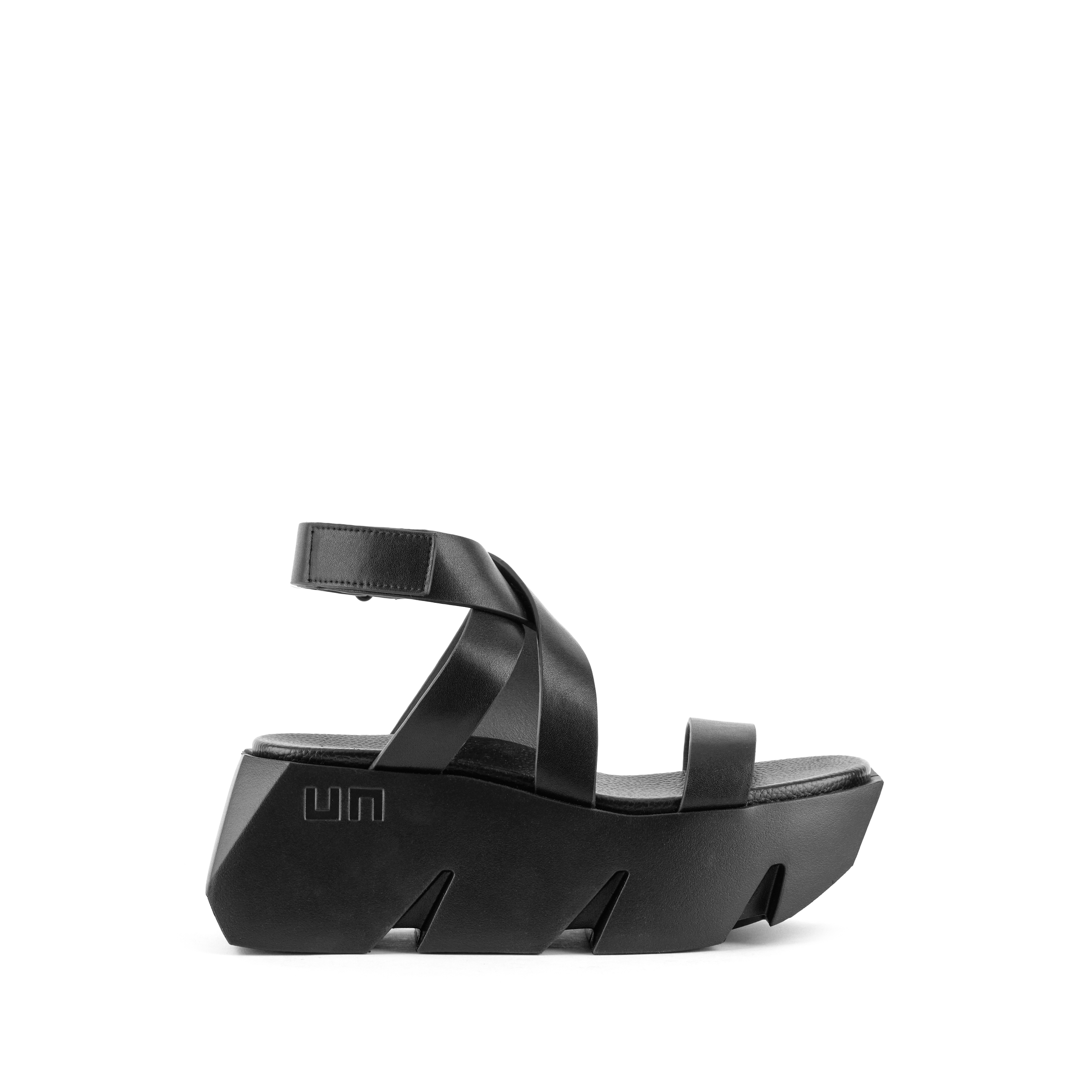 bull-way-black-outside