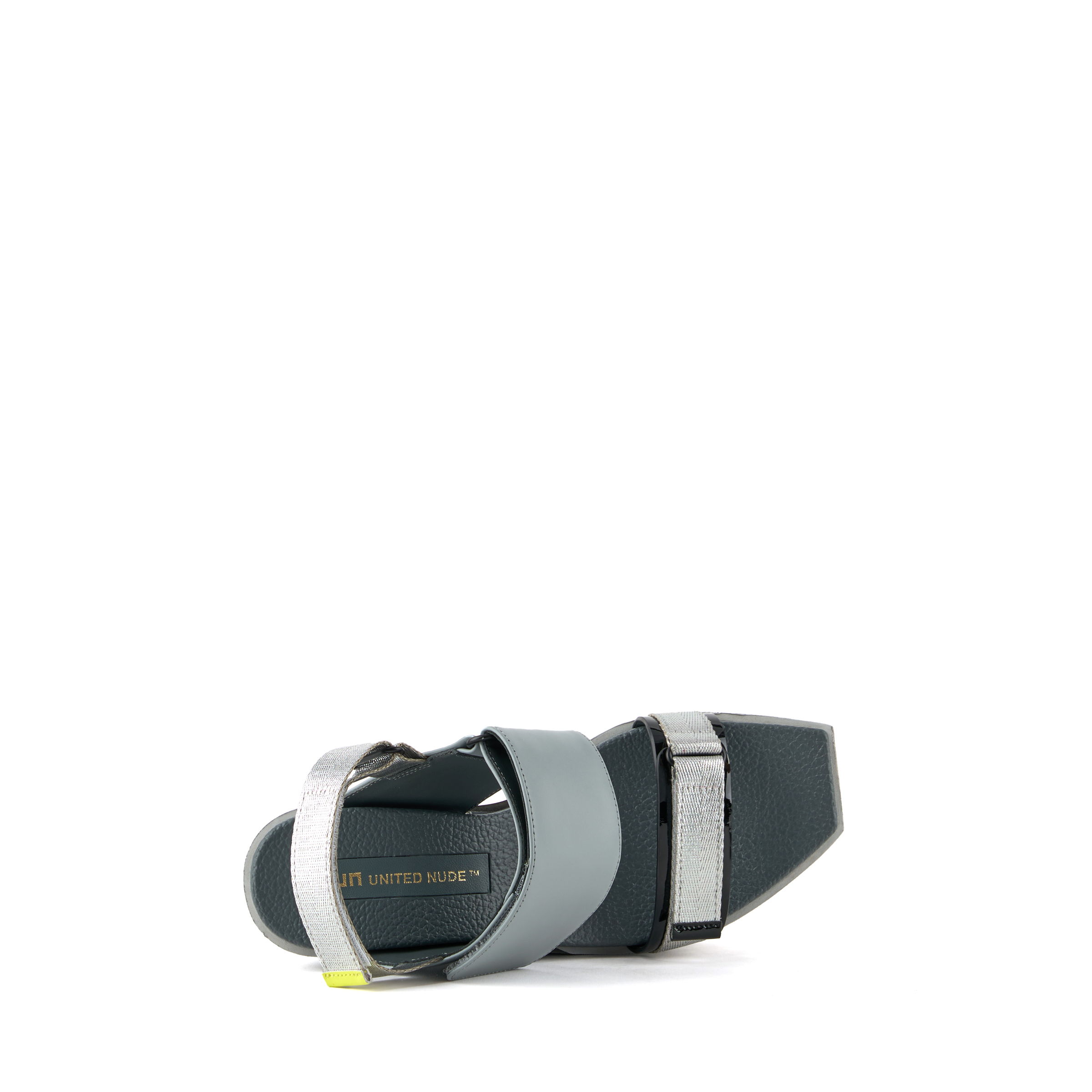 delta-run-wedge-steel-top