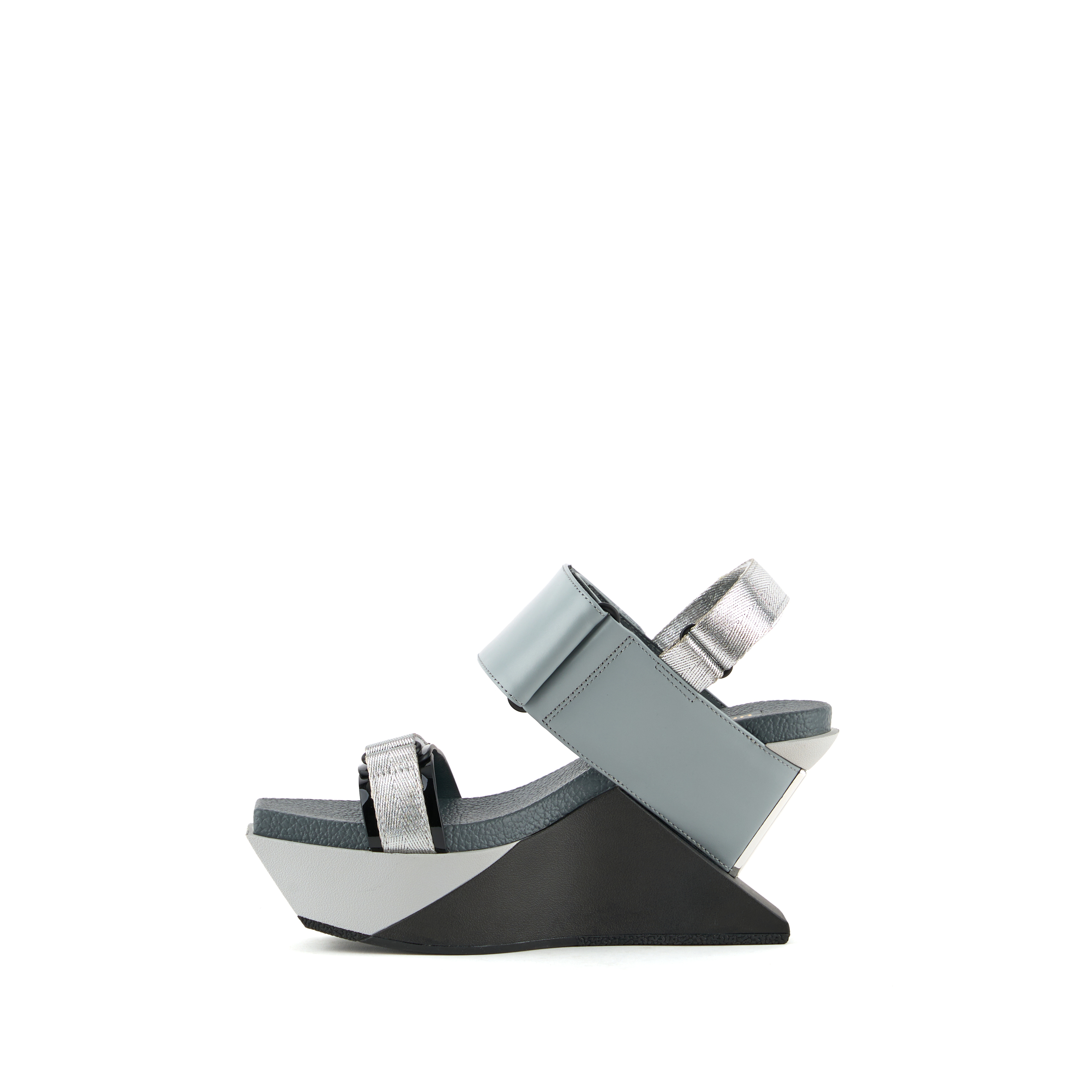 delta-run-wedge-steel-inside