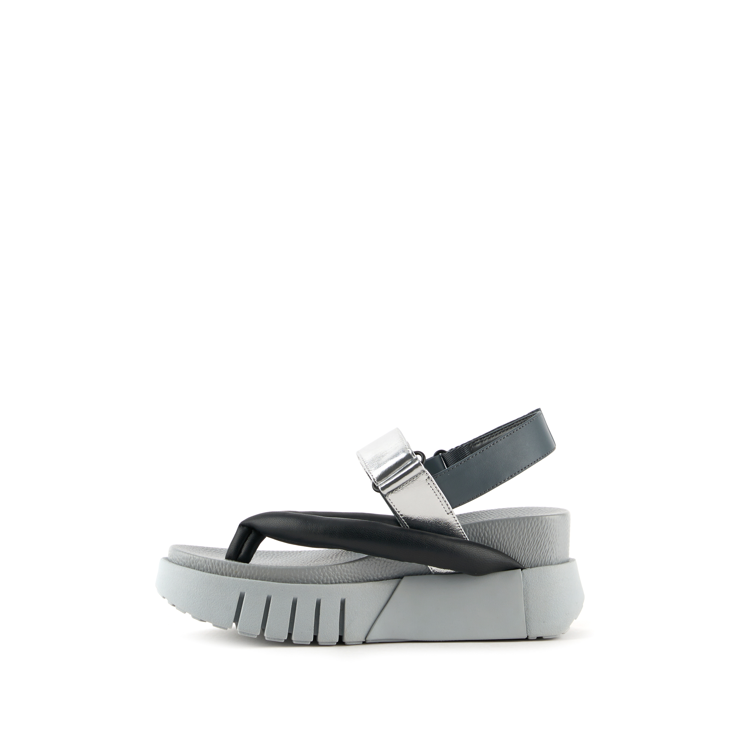 delta-tong-steel-inside