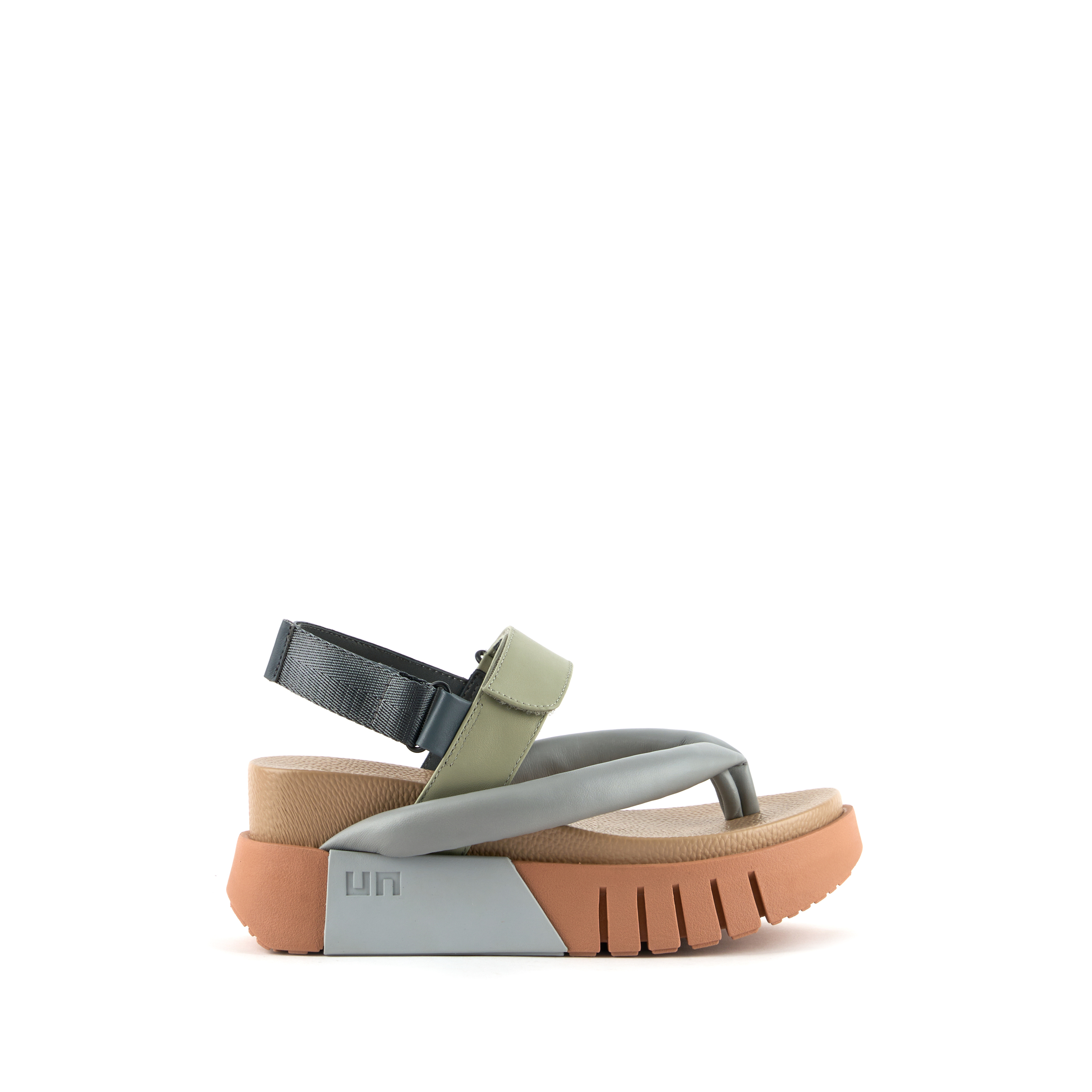 delta-tong-sierra-outside