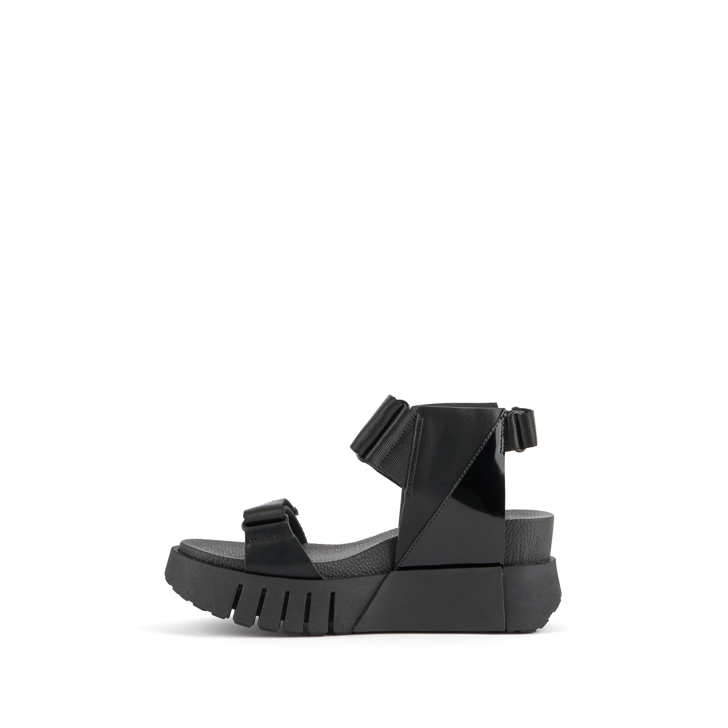 delta-run-black-inside