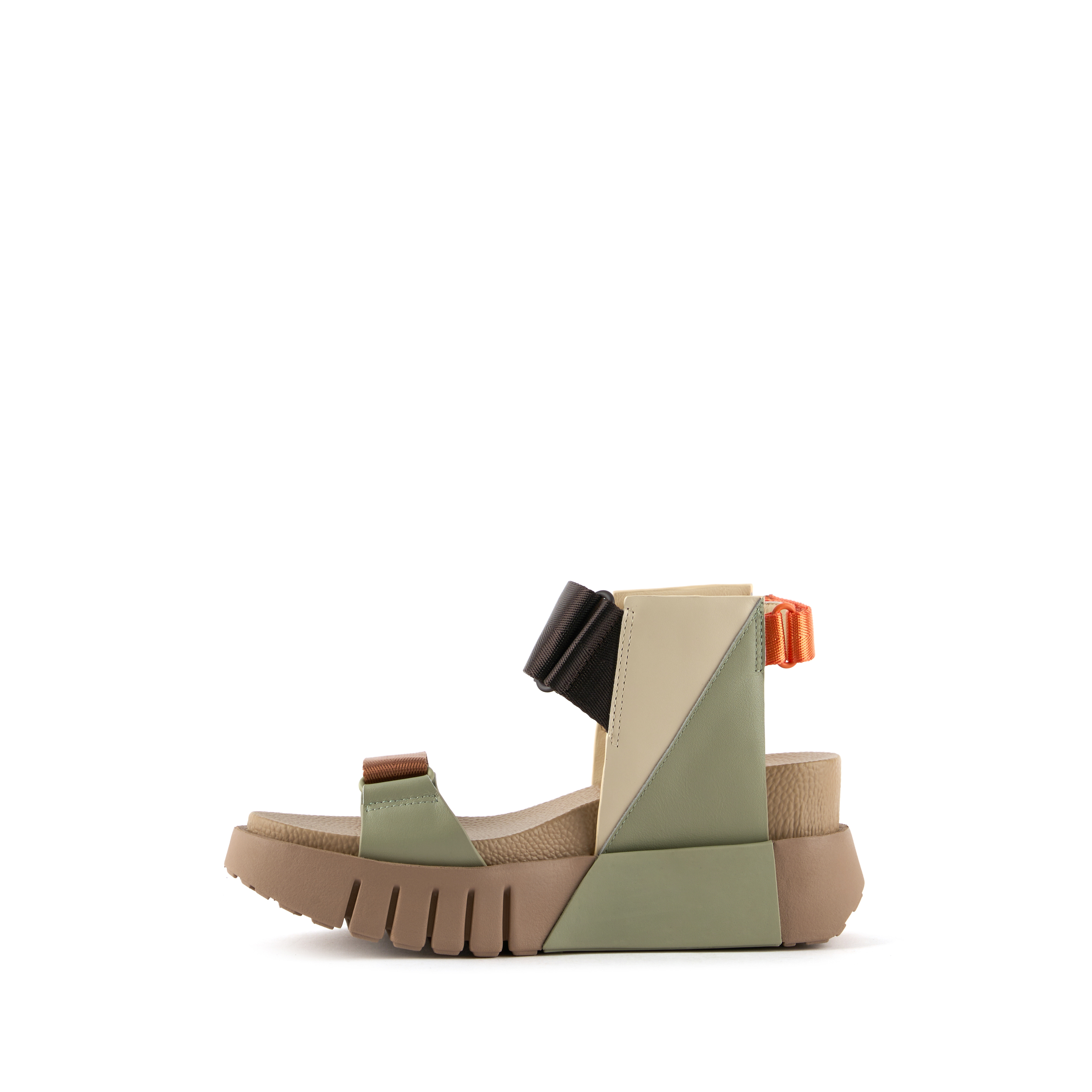 delta-run-sierra-inside