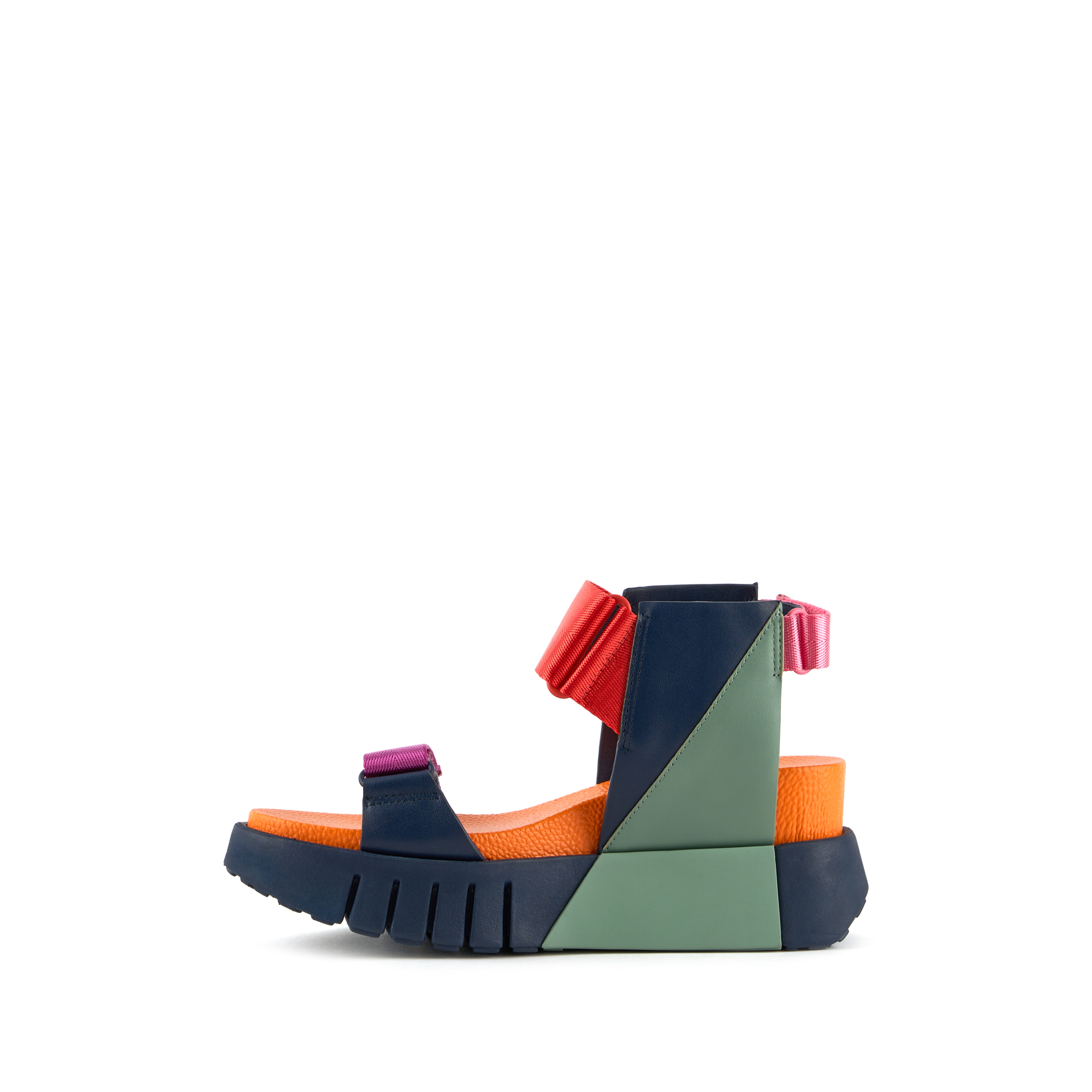 delta-run-solaria-inside