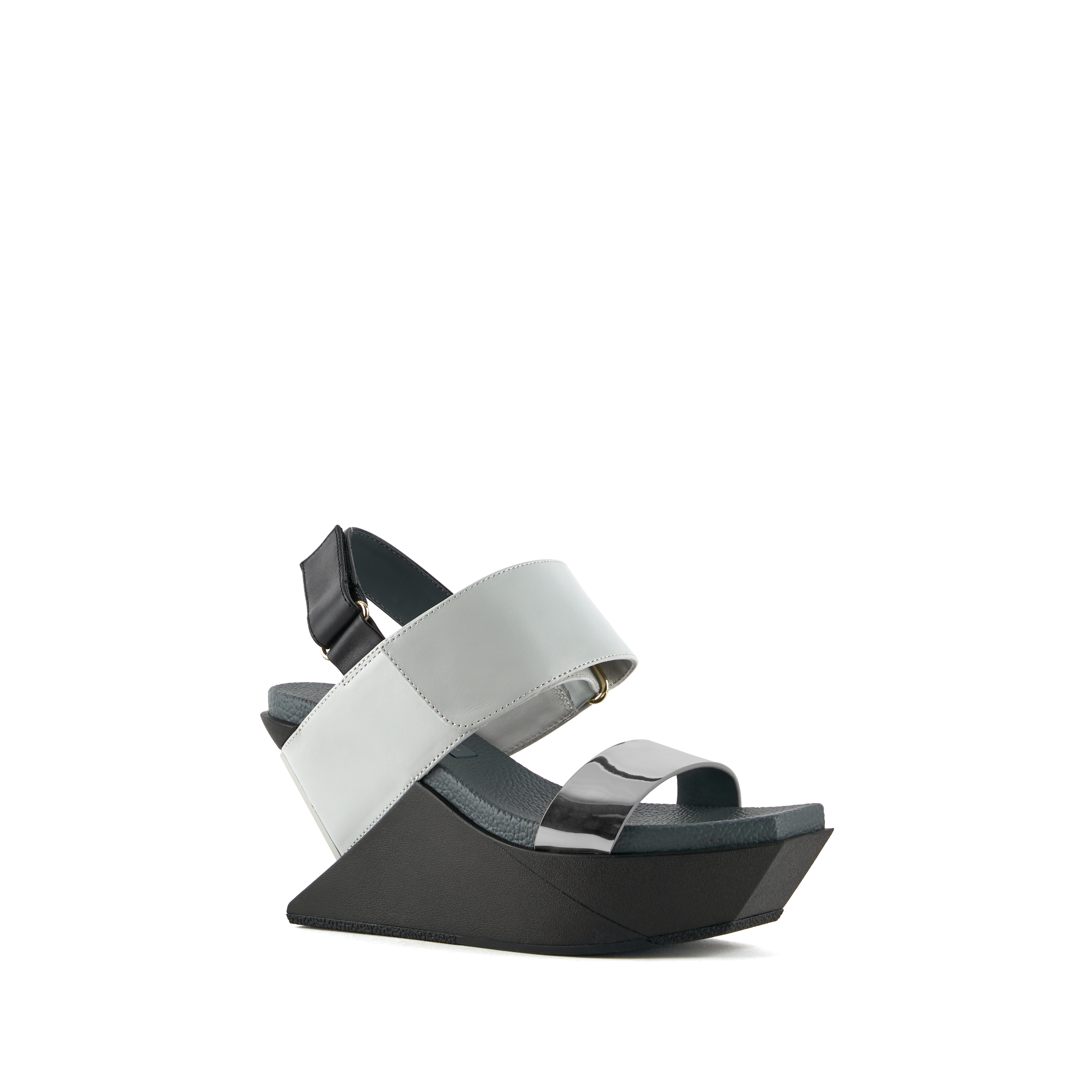 delta-wedge-sandal-steel-angle-out