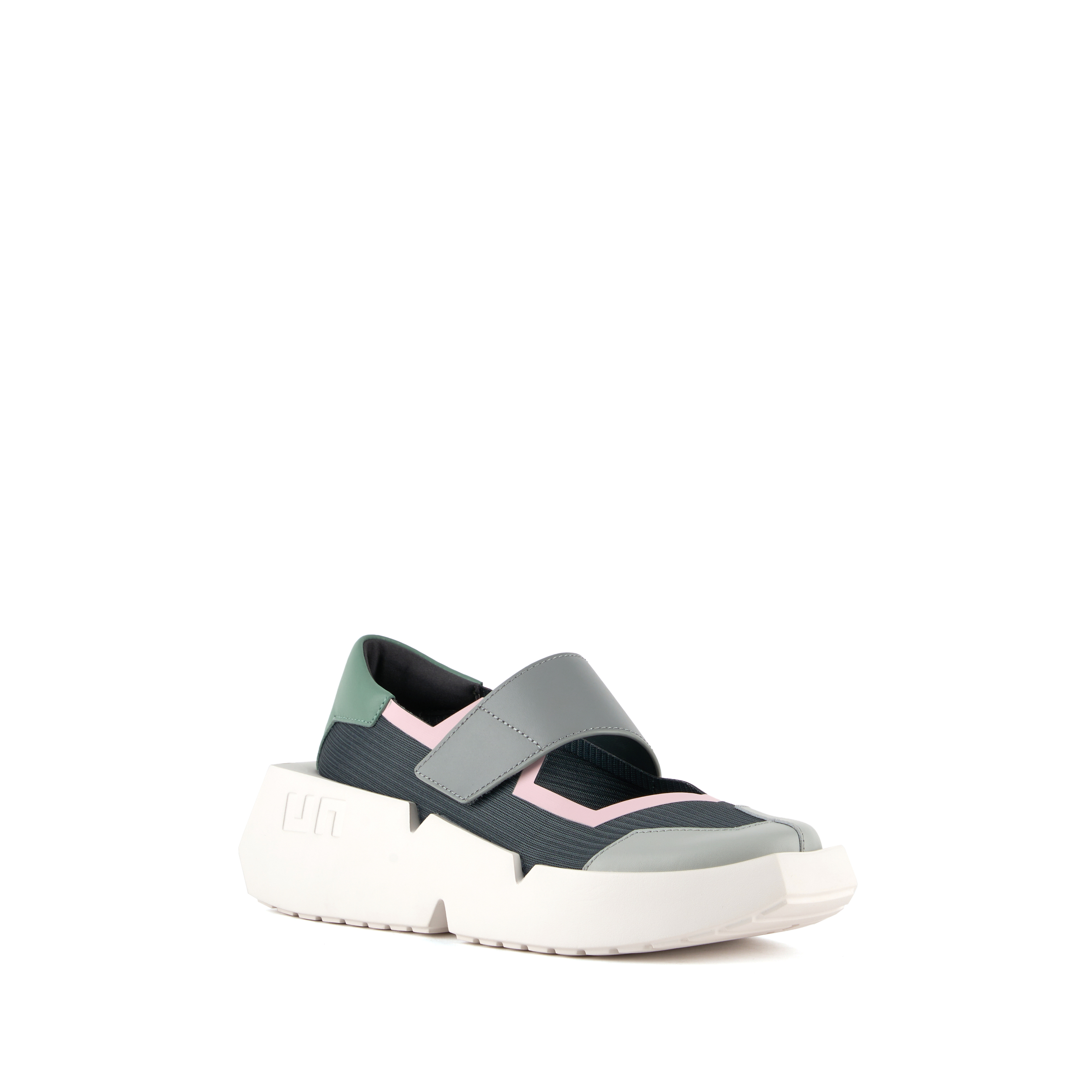 mega-robot-jane-arquitec-angle-out