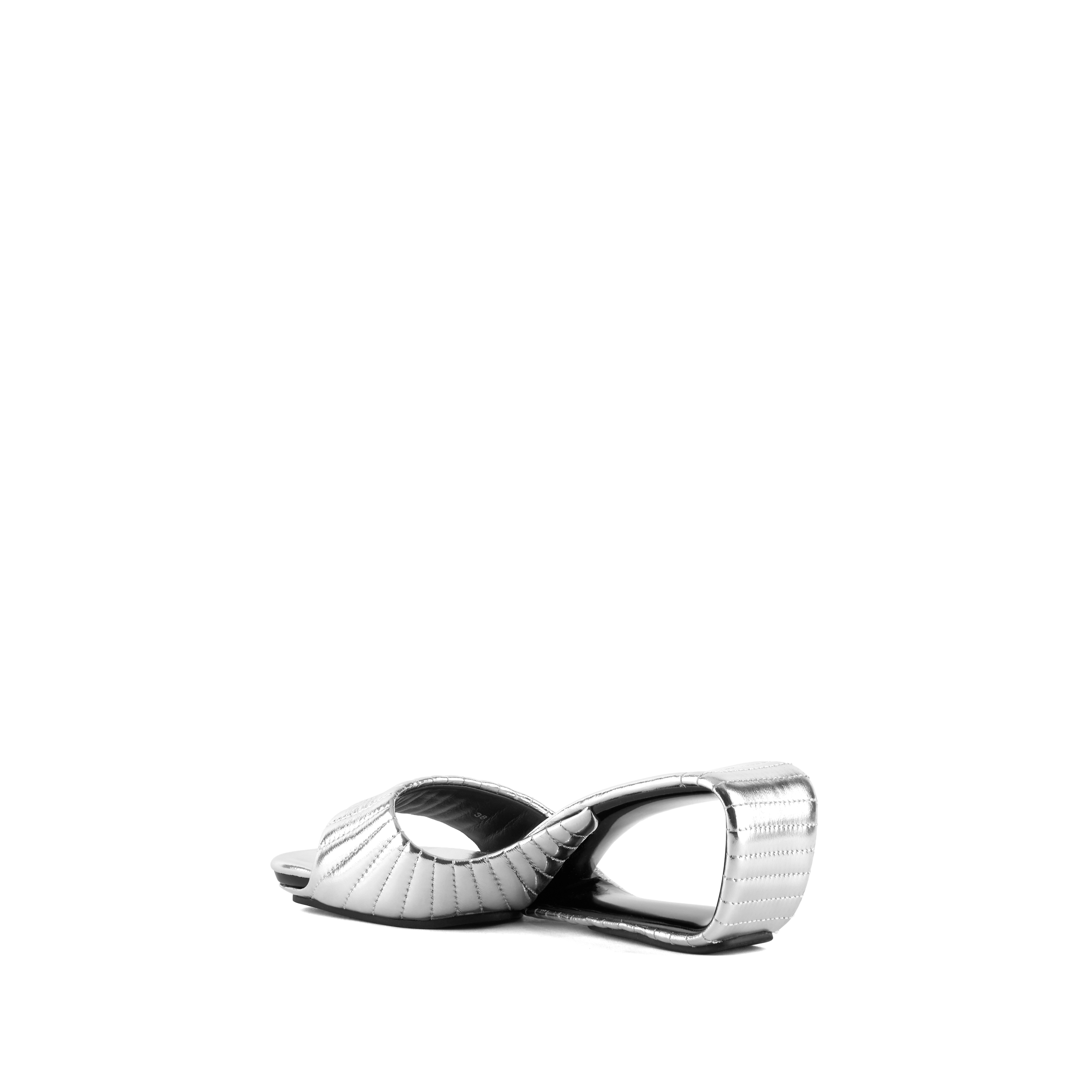 mobius-mid-silver-puffier-angle-in