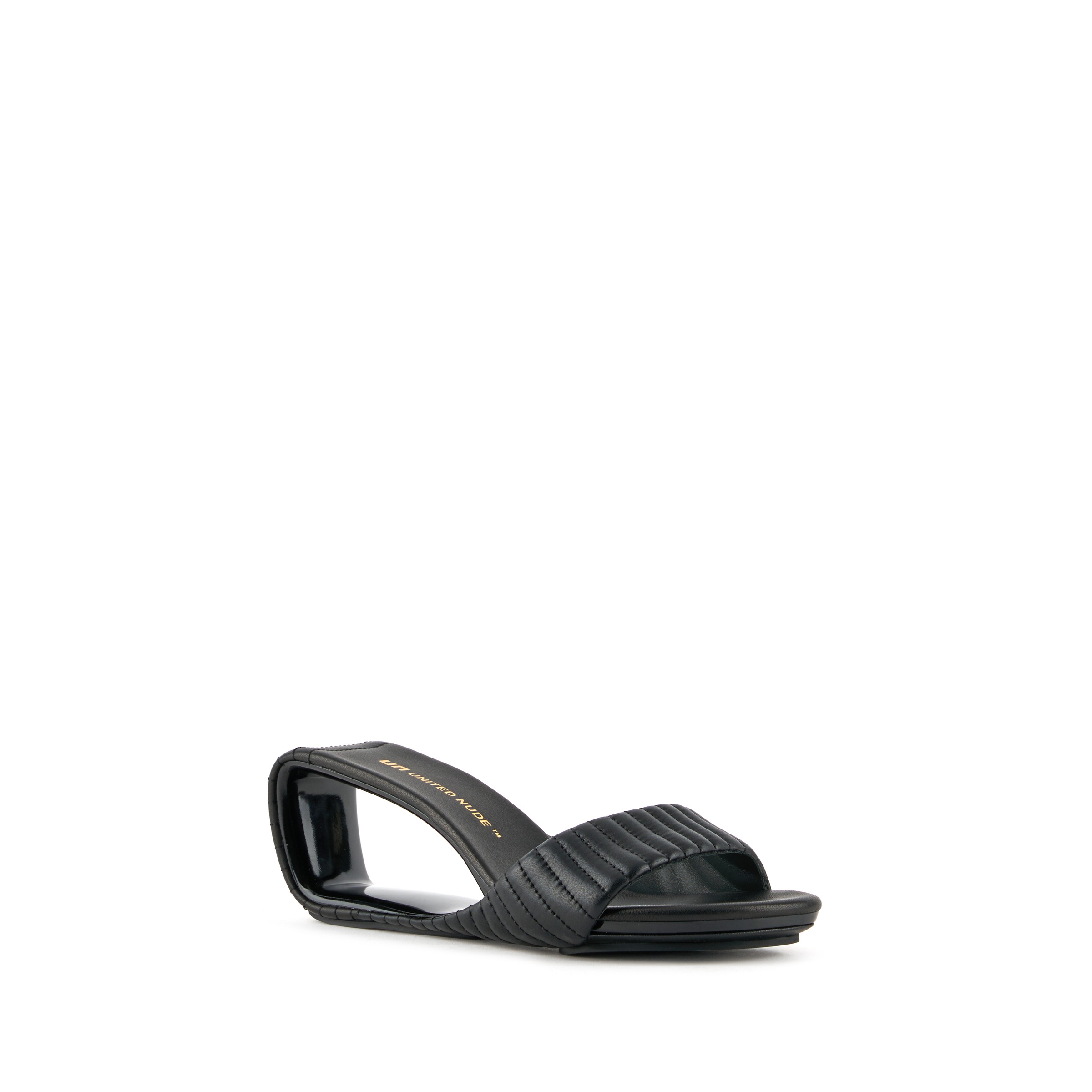 mobius-mid-black-puffier-angle-out