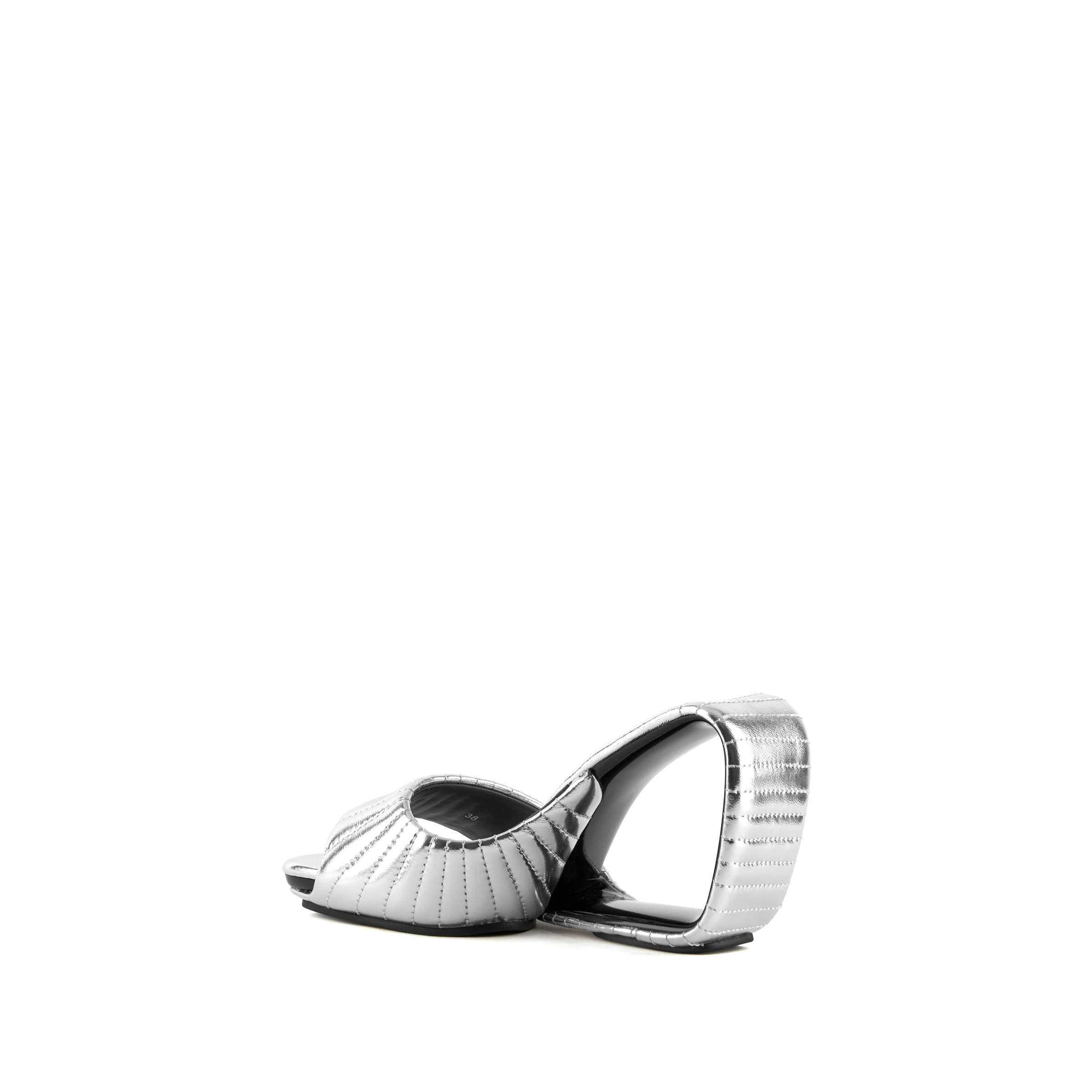 mobius-hi-silver-puffier-angle-in