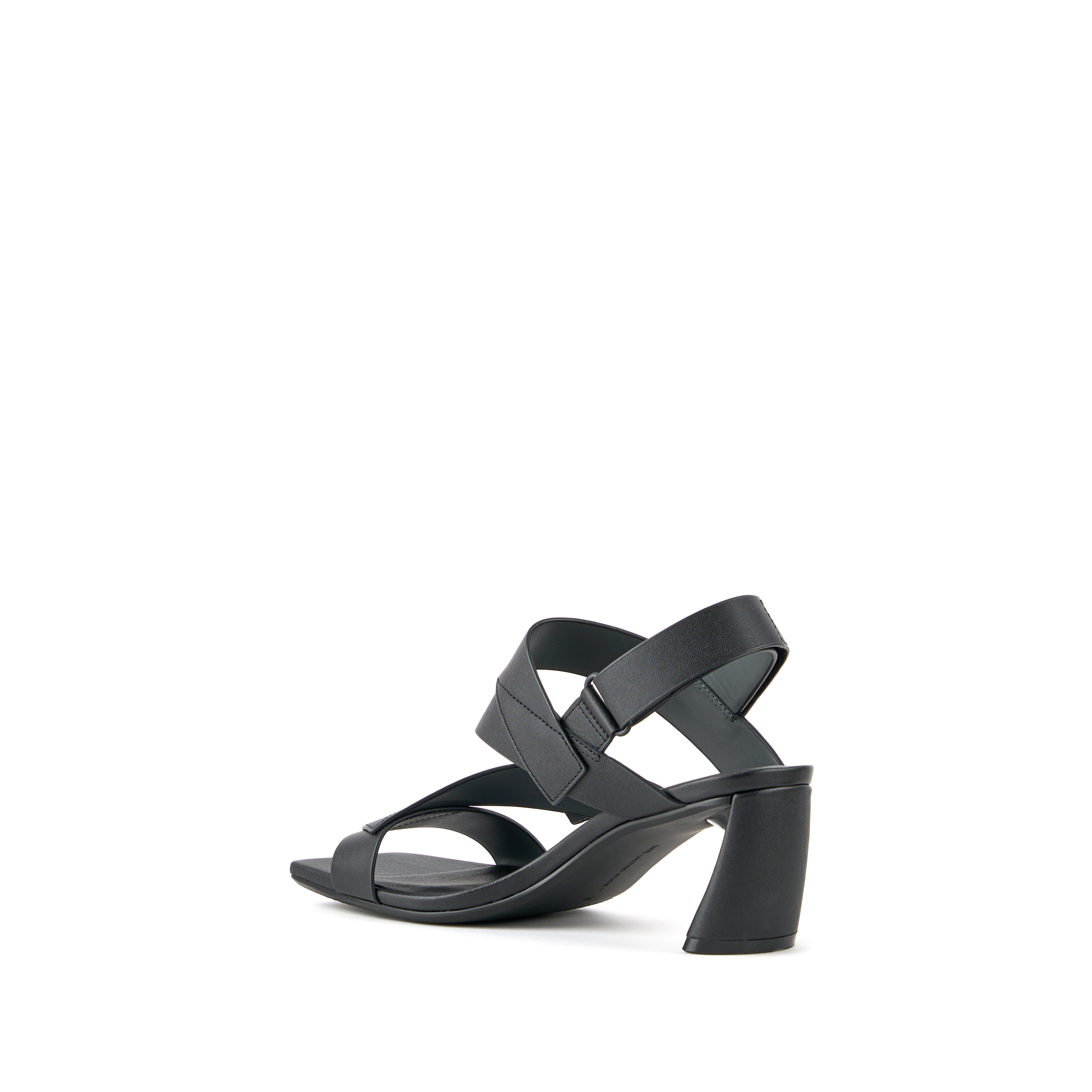 zuma-straps-mid-black-angle-in