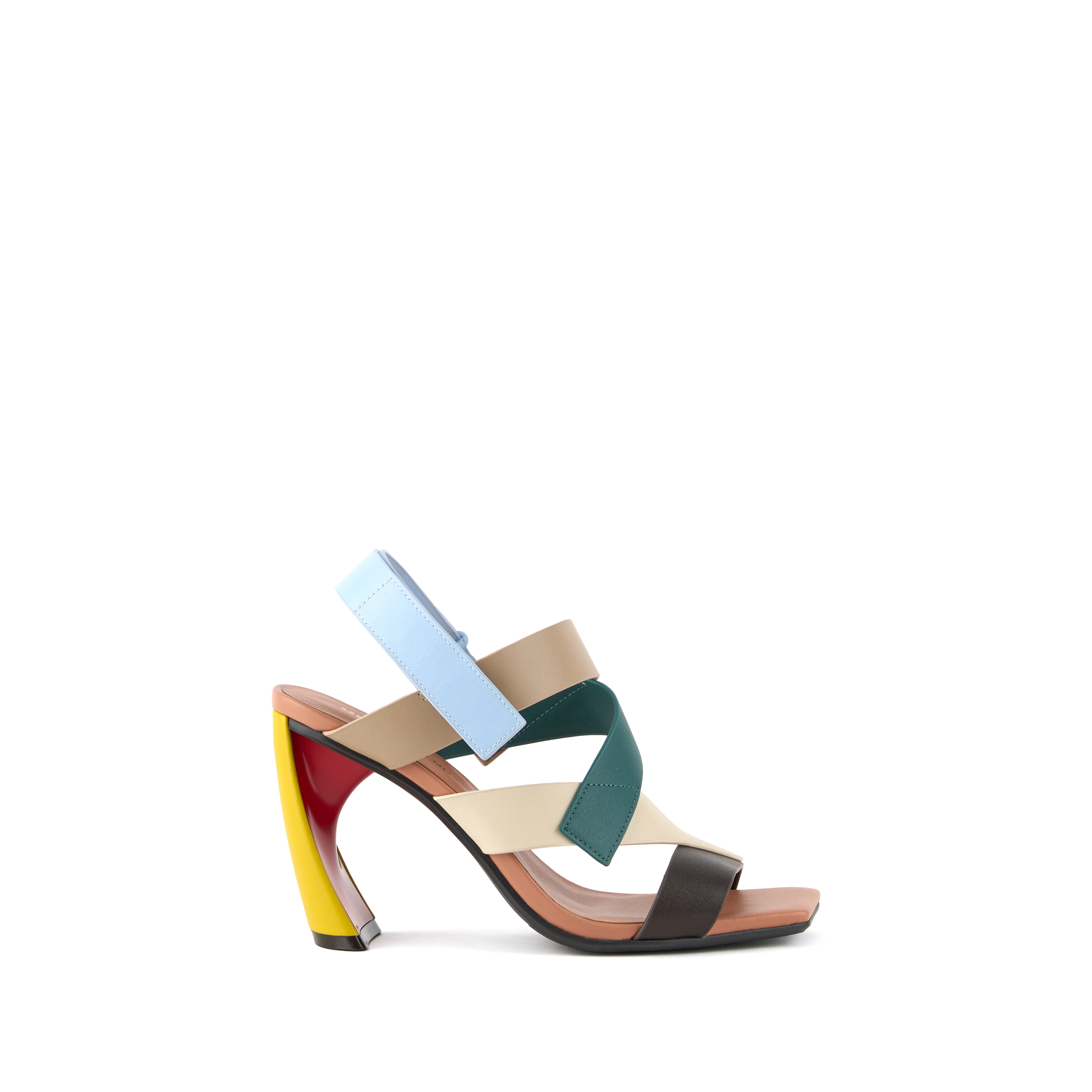 zuma-straps-hi-malmo-outside