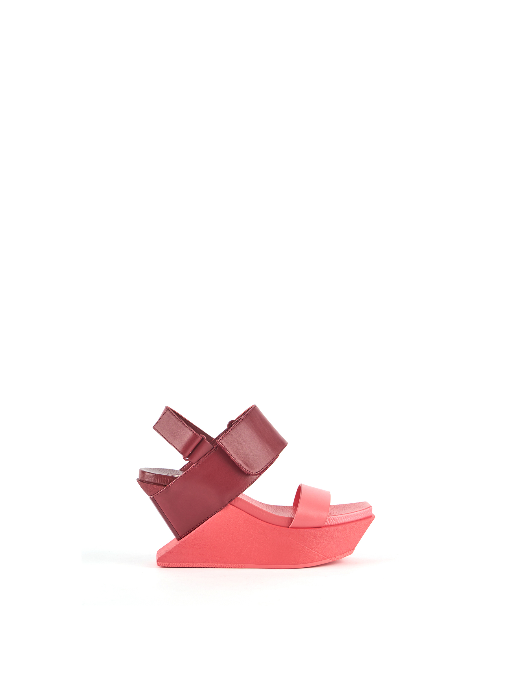 1041382016SS24