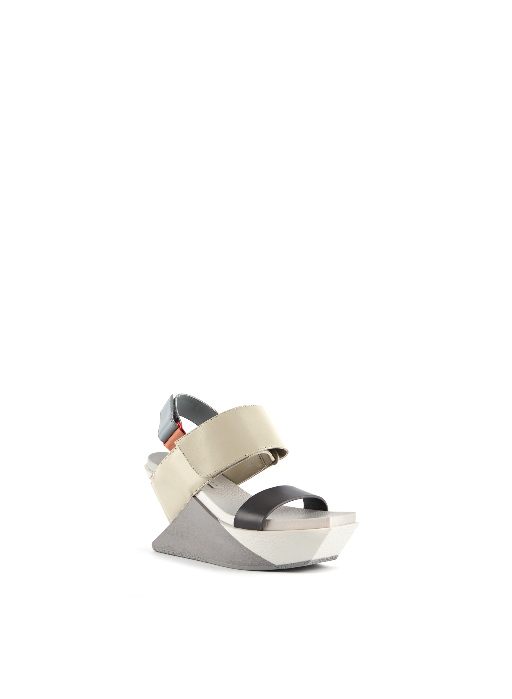 1041381616SS24