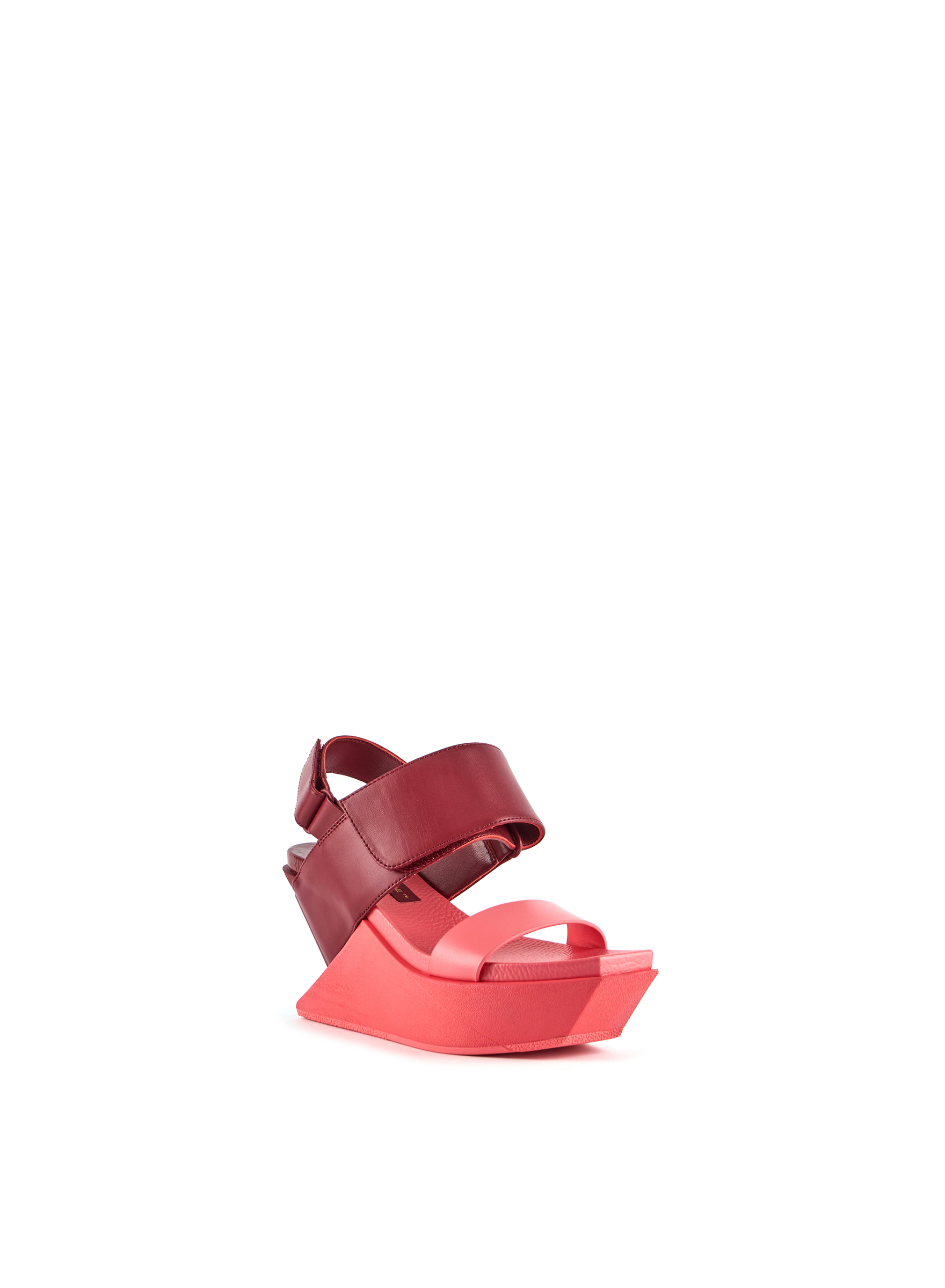 1041382016SS24