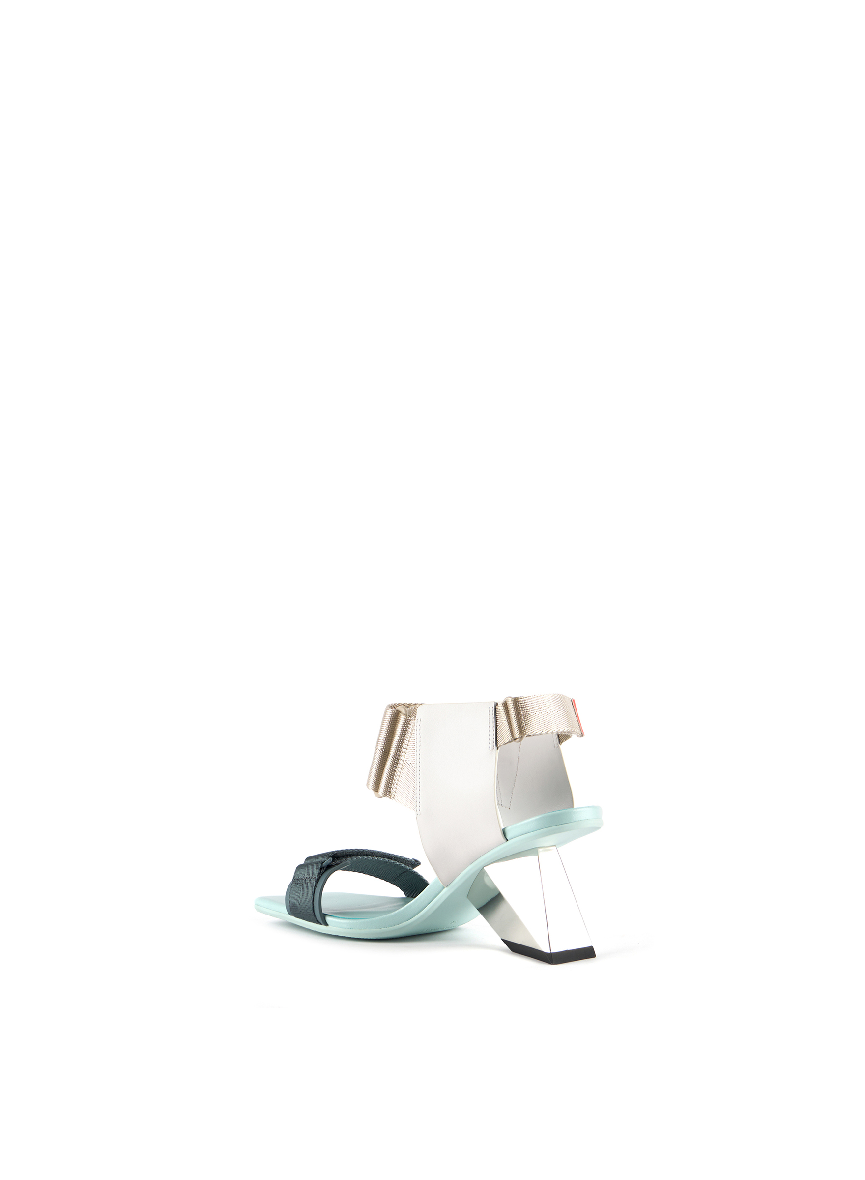 1061781516SS24_4