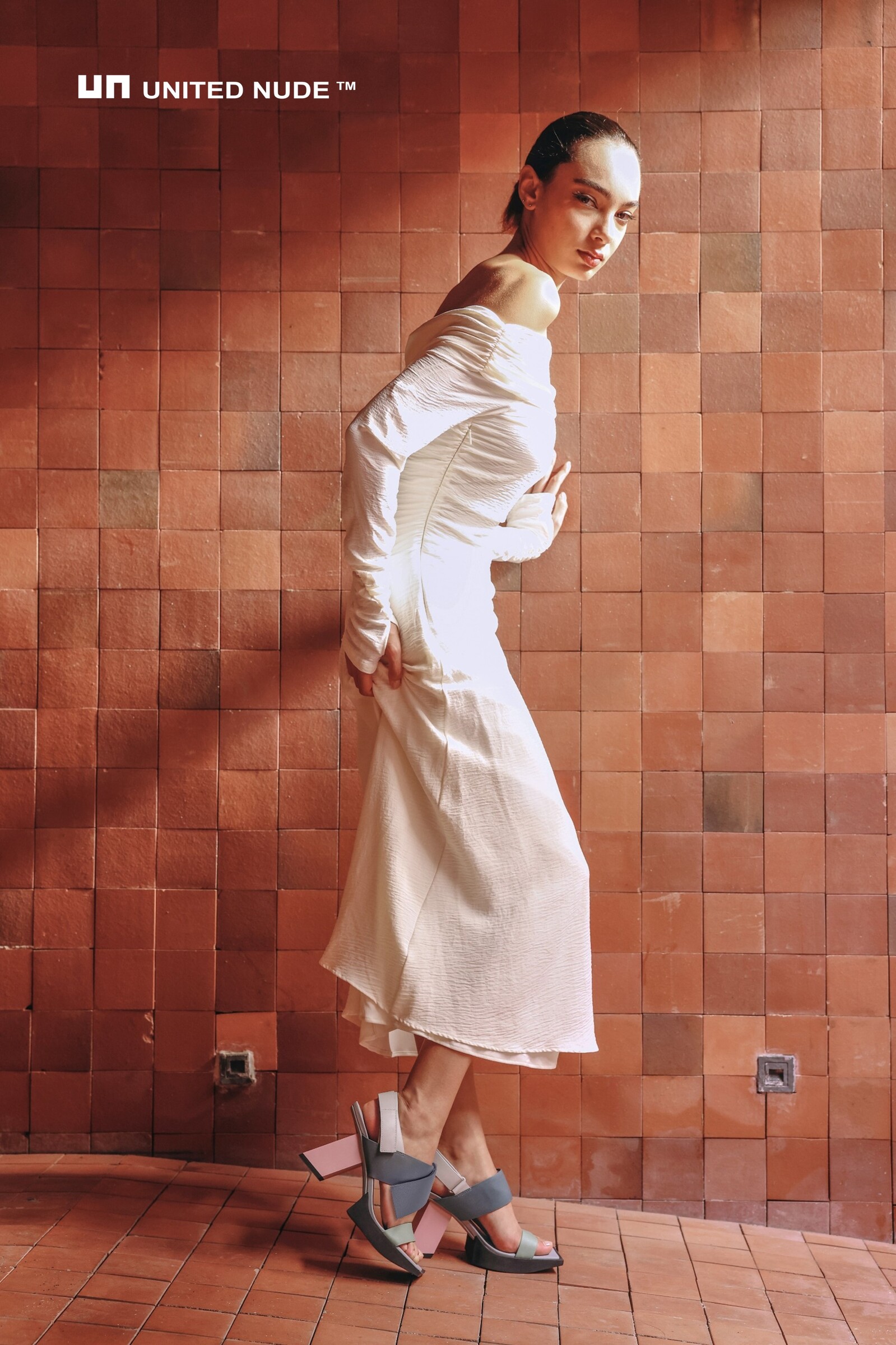 construct-hi-arquitec-08-logo