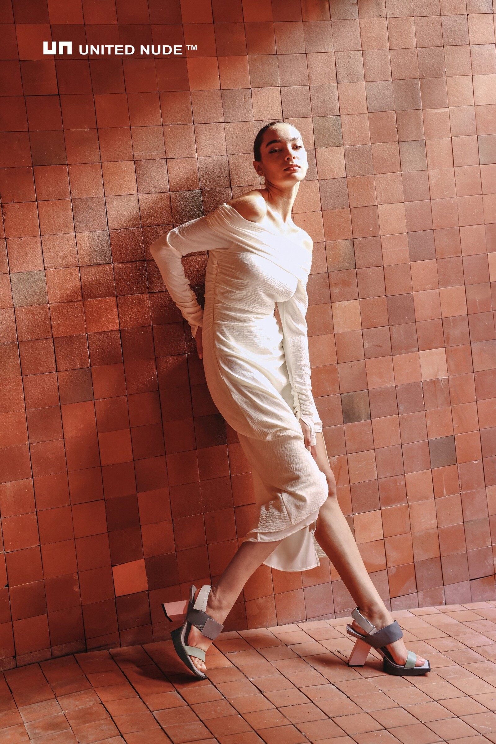 construct-hi-arquitec-11-logo