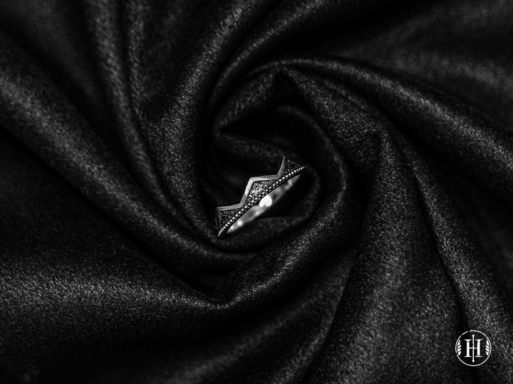 Throne_01_1