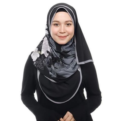 181108152529_black_moon