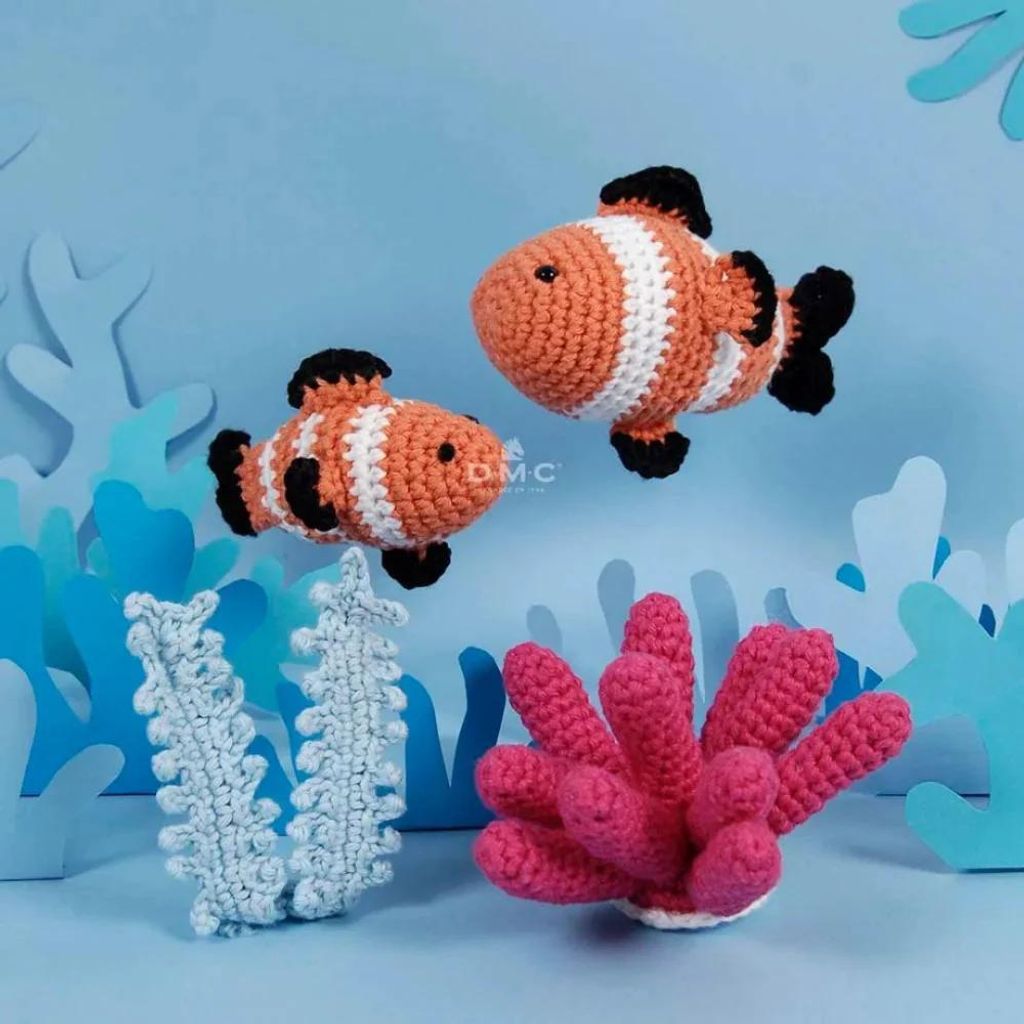 sea animal clownfish 1