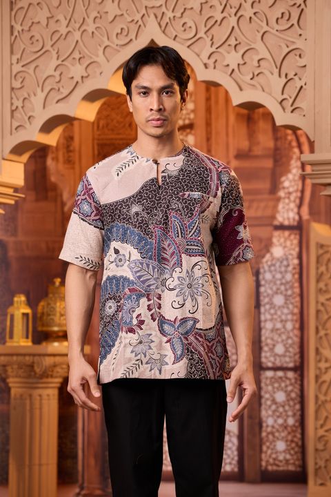 iamfamous 100320260779