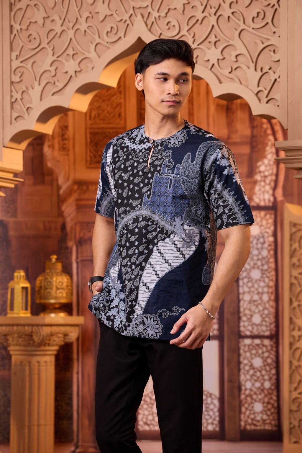 iamfamous 100320260792