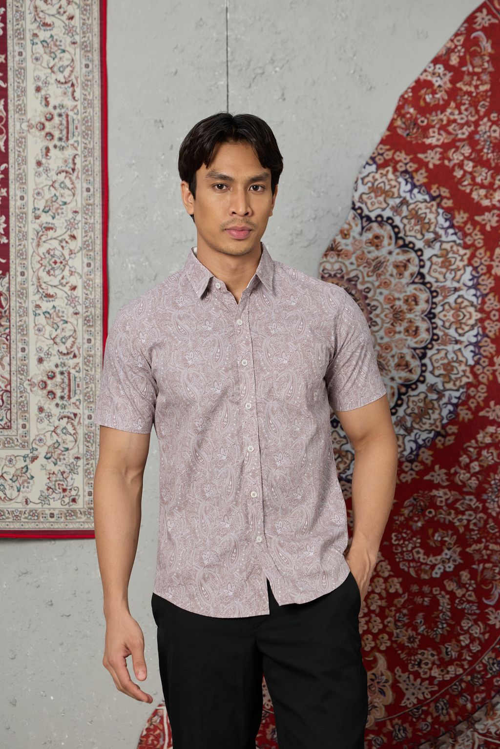 iamfamous 100320260437