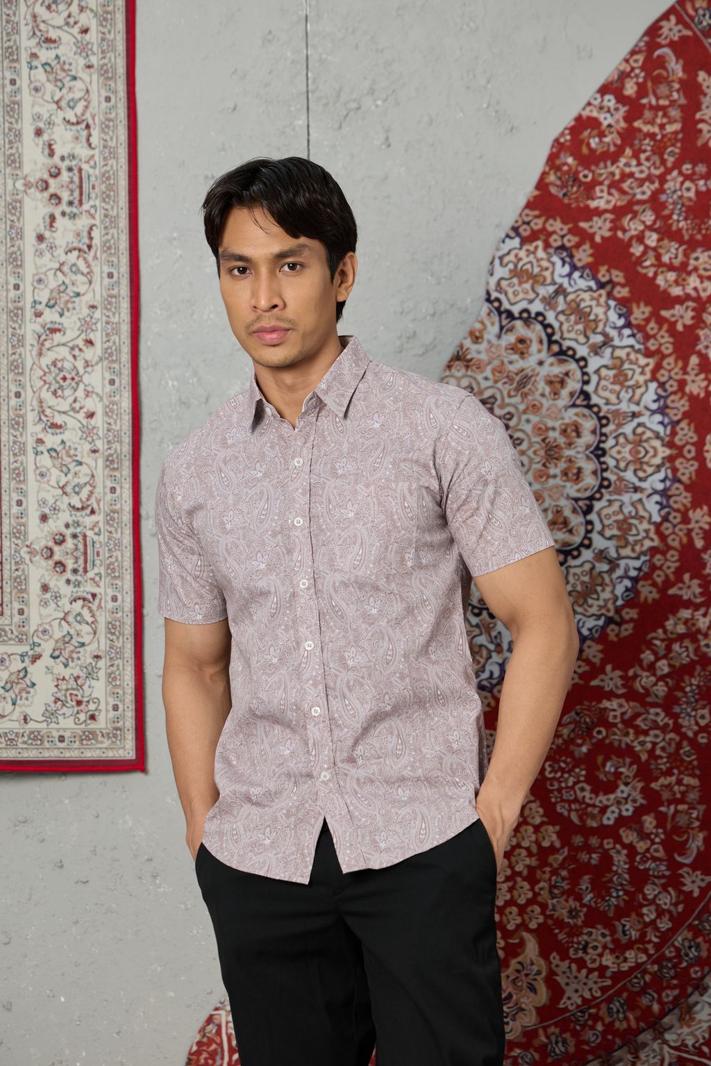 iamfamous 100320260436