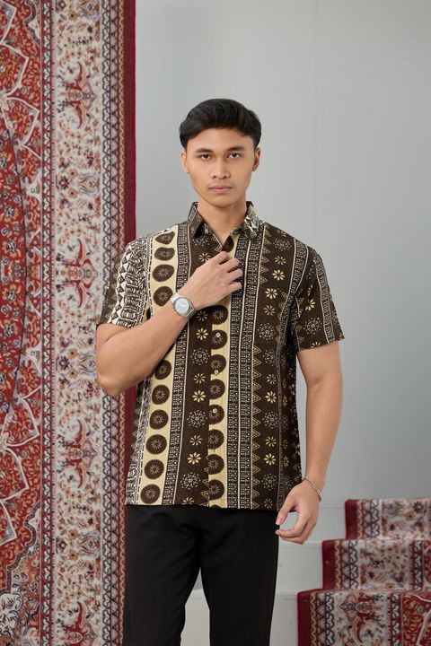 iamfamous 100320260133