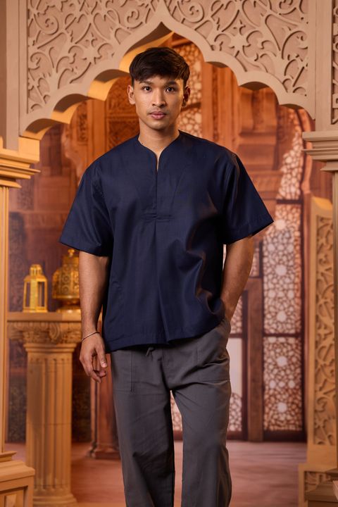 iamfamous 100320260674