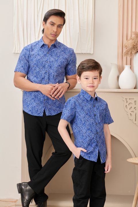 Daddy and son shop matching dress shirts