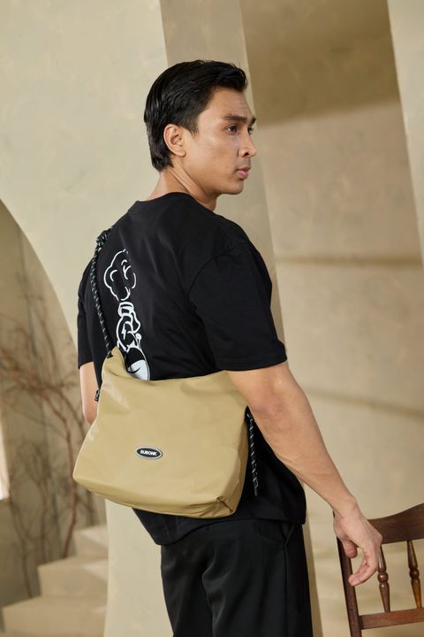 29042025 IAMFAMOUS11821