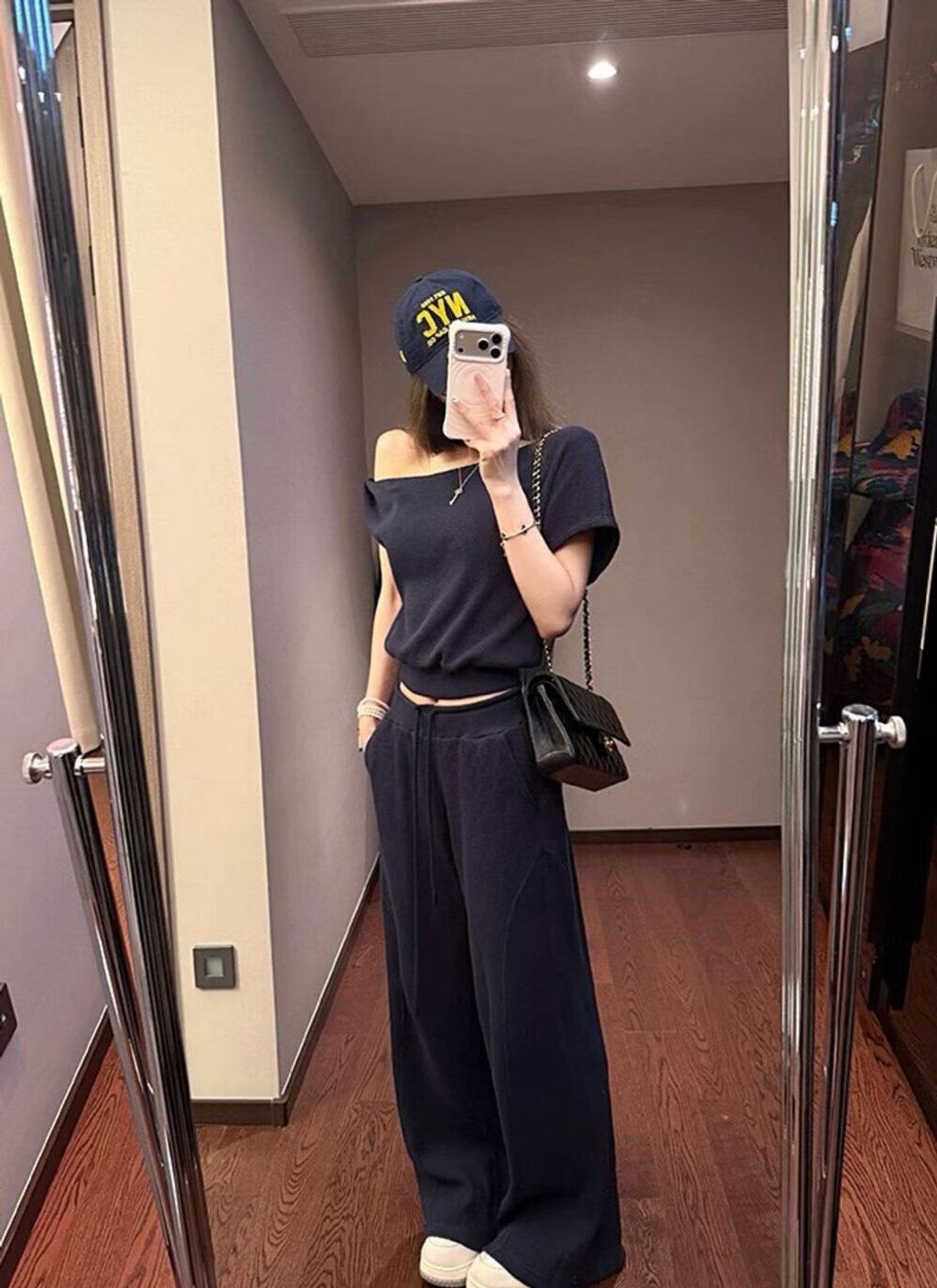 ae81dc31a37f547396b889a81bd56dc6