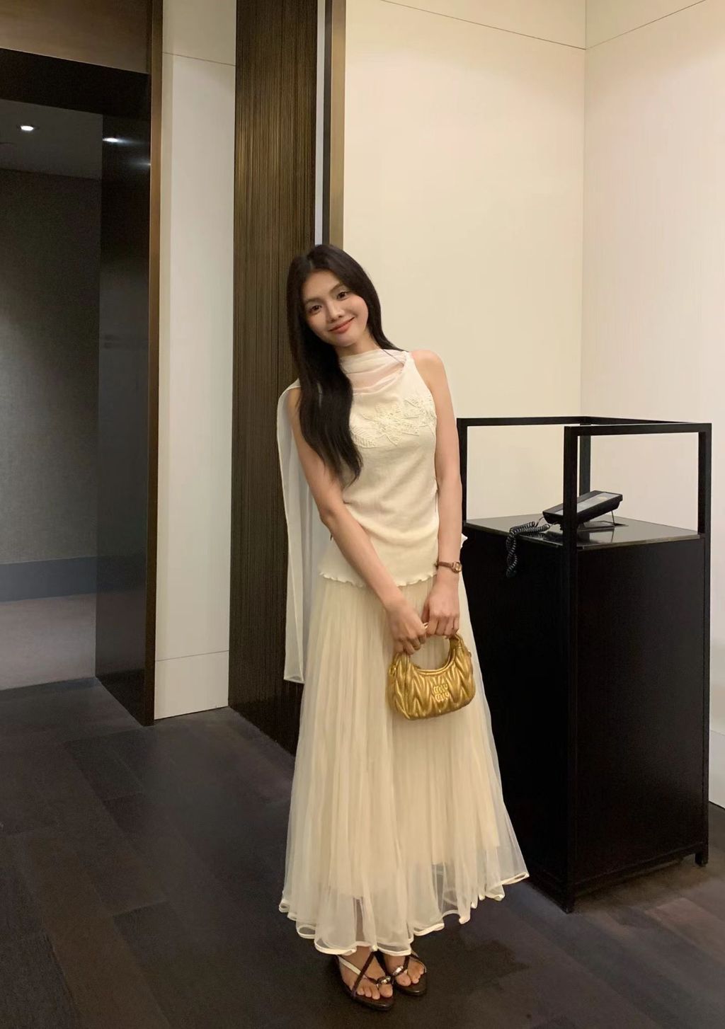 098727582de42b6b7a797e6f90898178