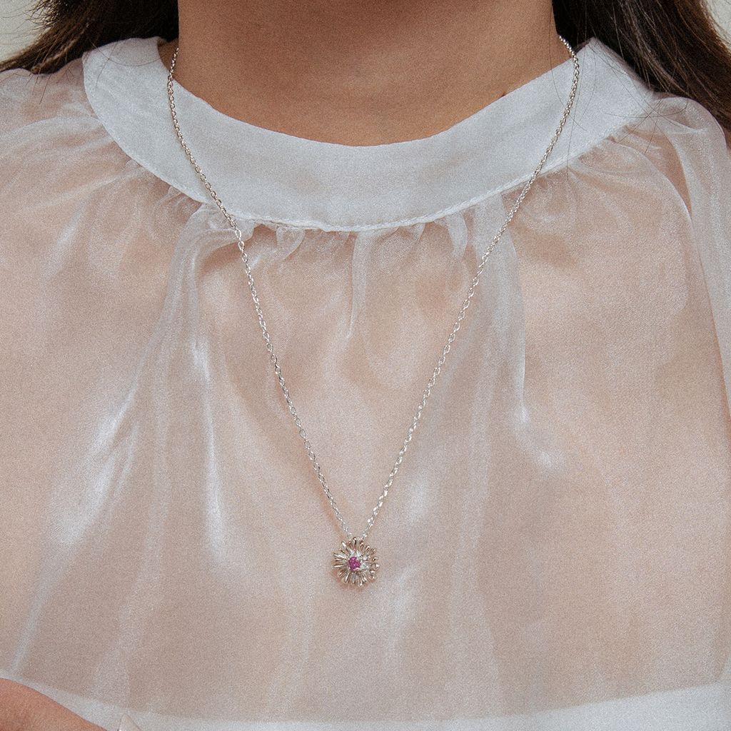 daisy_necklace_pink_02