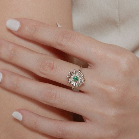 daisy_ring_emerald_01