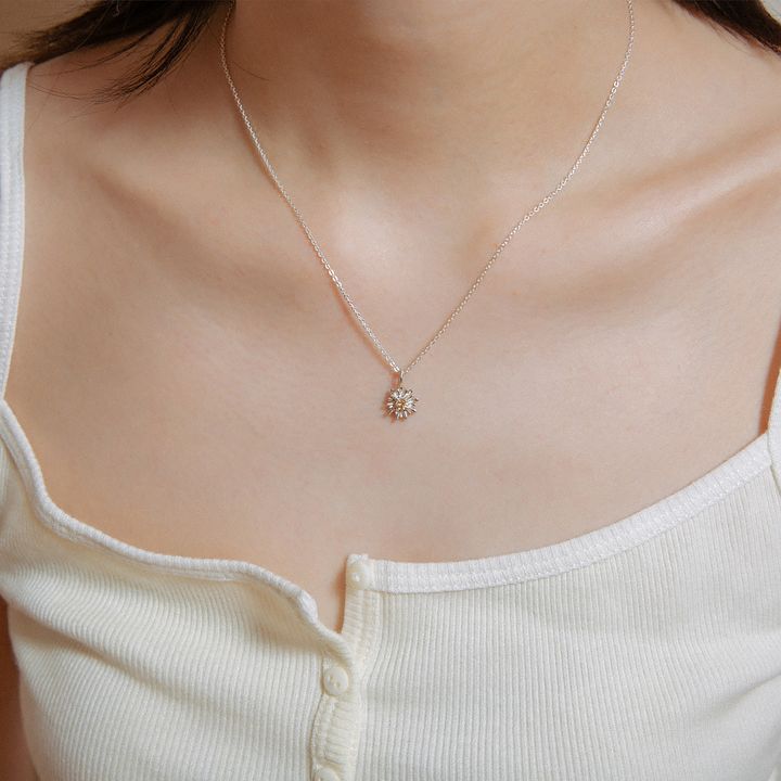smalldaisyyellow