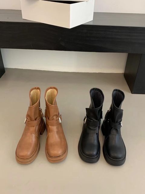 92_1023_7U183_80_個性不對襯交錯釦帶中筒靴_黑色駝色_225-25_$1390  (6)