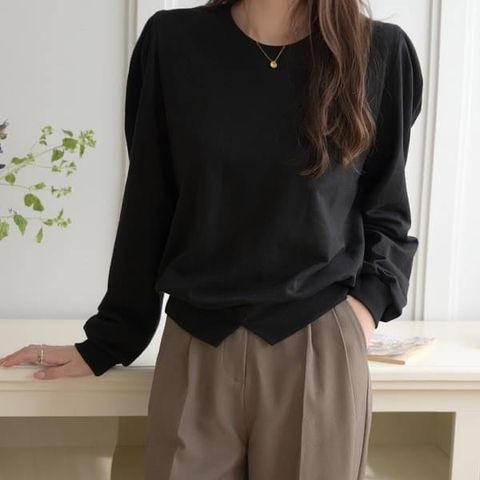 ZABARA-(23-OCT04.9519-385)-10-【O212】下襬開V大學T-奶杏色. 咖色. 黑色-$780-F-01