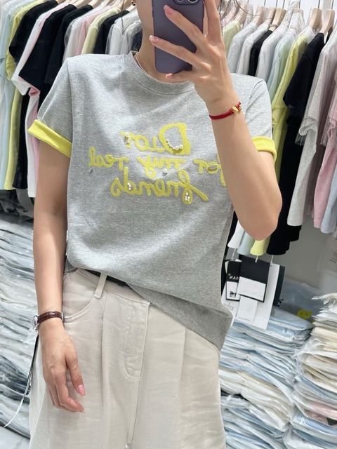 Honey 讚_0411_J2717_24_配色字母釘珠T_淺灰杏色粉色深灰_F_$580  (1)