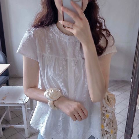 23-JUN05.11786-20560134-電繡花紋波浪襬氣質棉布衫-白色. 杏色-F-01
