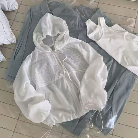 92-6X1091-20290064-微透膚麻紗燒花鏤空連帽外套-白色-F-01