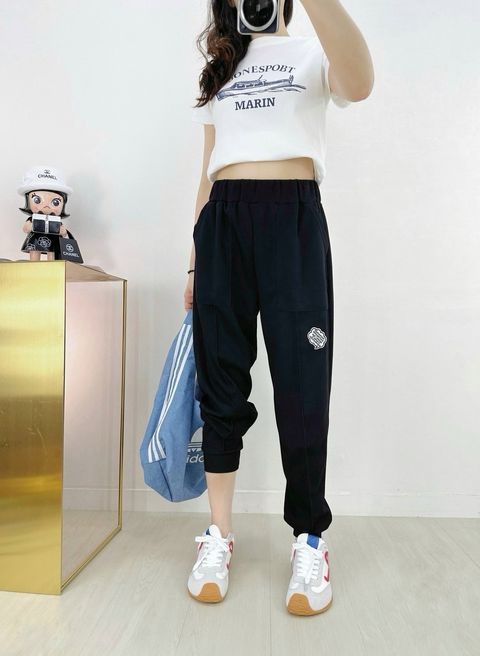 11-6065-20280064-貼布大口袋縮口褲-棉質-黑色. 卡其綠-F-01