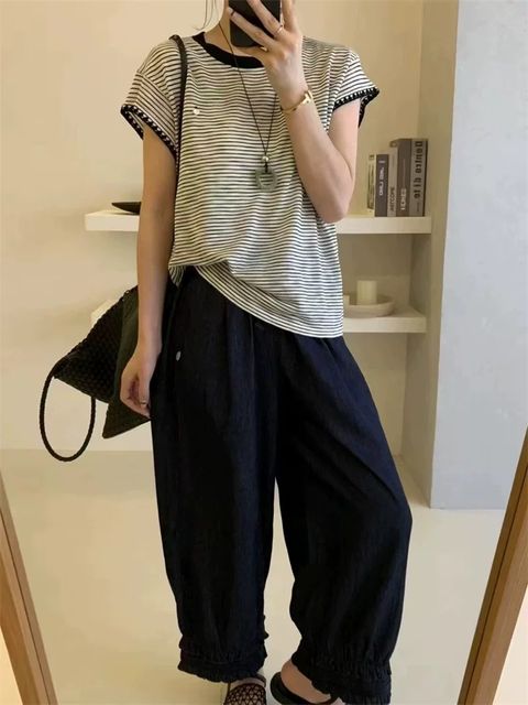 92-6X1147-20210044-包邊袖小銀標微透膚涼感線衫-素面灰. 素面米白. 條紋藍-F-01