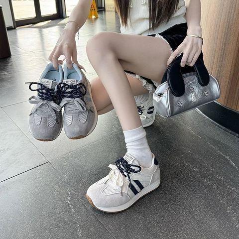 Honey bun_0806_1744_38_雙鞋帶網布拼接麂皮休閒鞋_灰色象牙白_225-25_底高2.5cm_$690  (1)