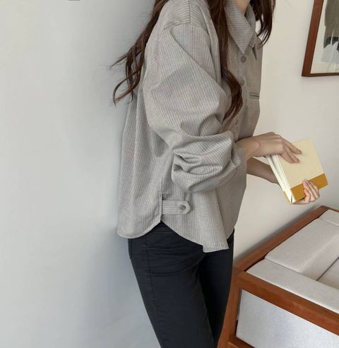 By.MU-22-2鏽字母條紋襯衫-杏色. 墨色-滌綸69%. 人造絲29%. 彈性纖維2%-$1480-F-01
