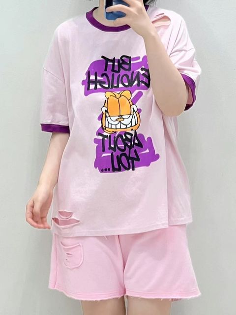 Replay_15_配色邊加菲貓字母T_粉色_F_$1080 (1)